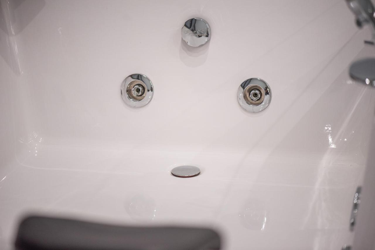 Sea & City Luxury Suite Thessalonique Extérieur photo